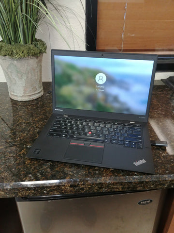 Lenovo Thinkpad X1 Carbon 3rd gen, intel i7 5th gen processor, 8gb ram, 180gb SSD.